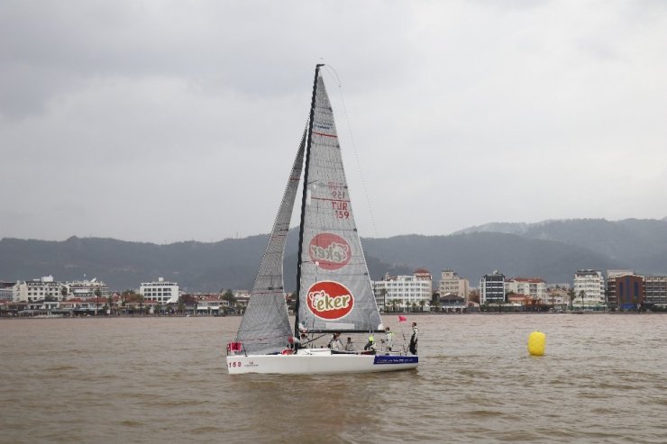 Marmaris Uluslararası Kış Trofesinin 3.ayağı şiddetli yağmura rağmen başladı