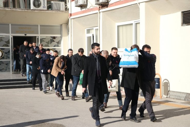 Mersin’deki tefeci operasyonunda 10 tutuklama
