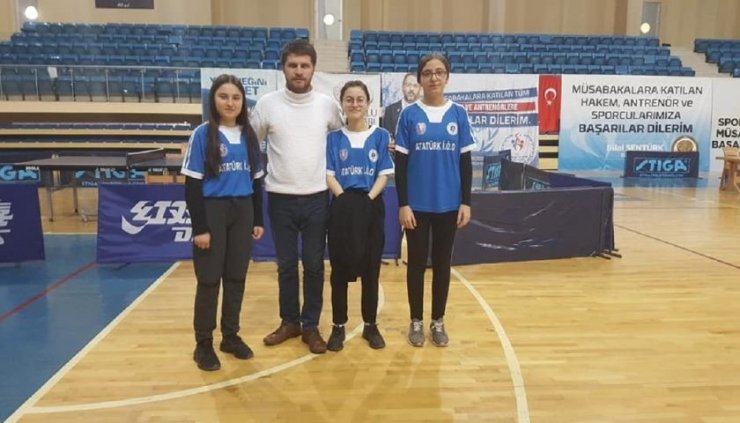Masa tenisi turnuvasında büyük başarı