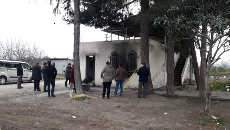 Depoda ölü bulundu