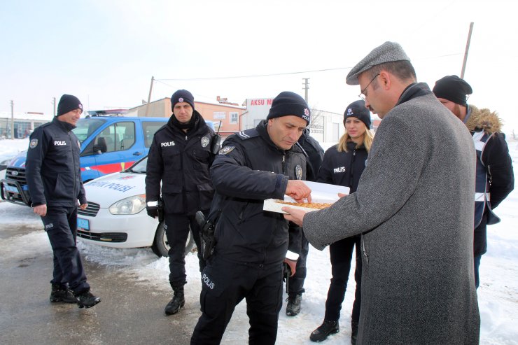 Şarkışla Kaymakamı Erdem'den moral ziyaretleri