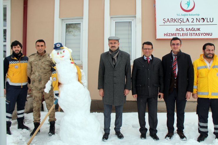 Şarkışla Kaymakamı Erdem'den moral ziyaretleri