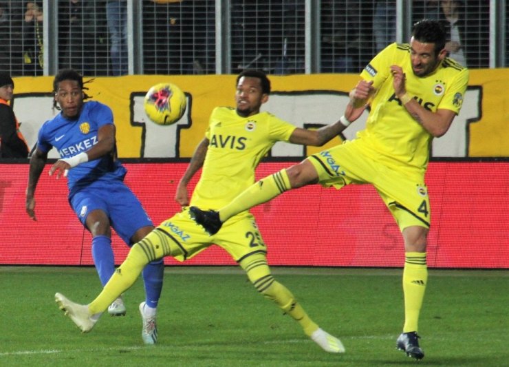 Süper Lig: MKE Ankaragücü: 2 - Fenerbahçe: 1 (Maç sonucu)