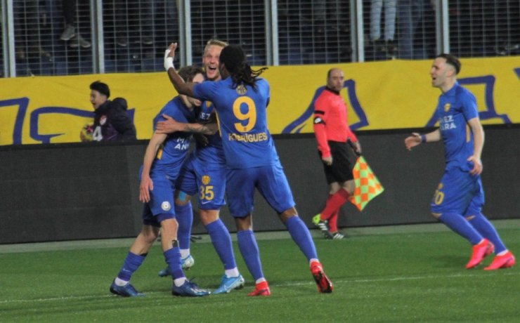 Süper Lig: MKE Ankaragücü: 1 - Fenerbahçe: 0 (İlk yarı)