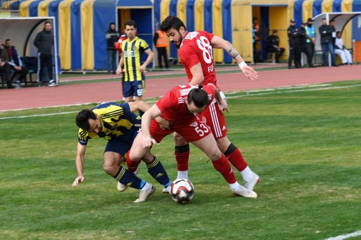 TFF 2. Lig: Tarsus İdman Yurdu: 3 - Gümüşhanespor: 1