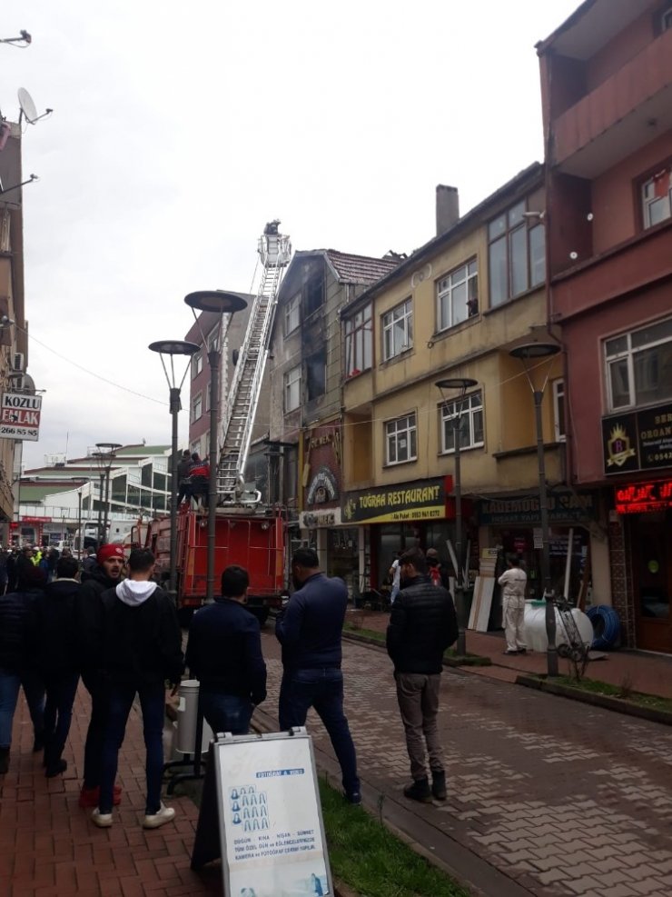 Fırında çıkan yangın korkuttu