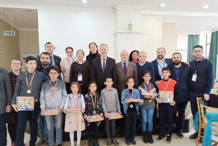 Selendi YBO’dan satrançta büyük başarı