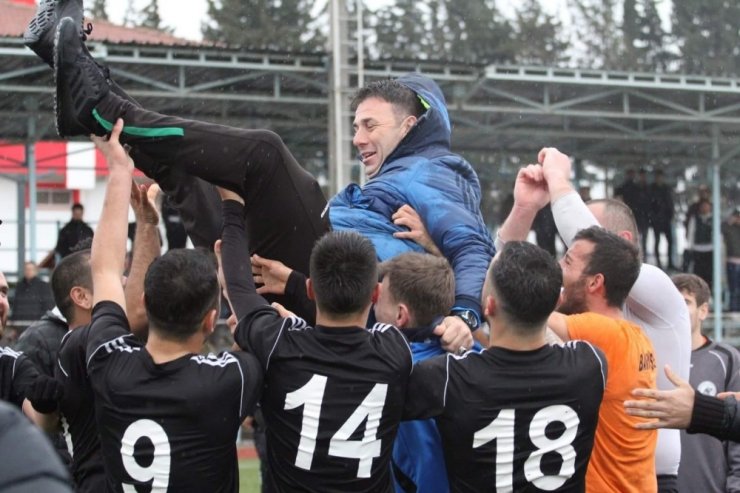 Barbaros’un torunları Süper Amatör Lig’e yükseldi