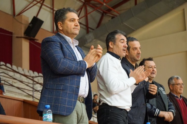 Gaziantep Polisgücü şampiyonluk için sahneye çıkıyor