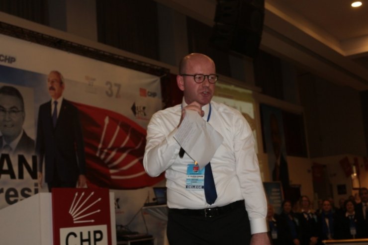 CHP Balıkesir’de kazanan Serkan Sarı oldu