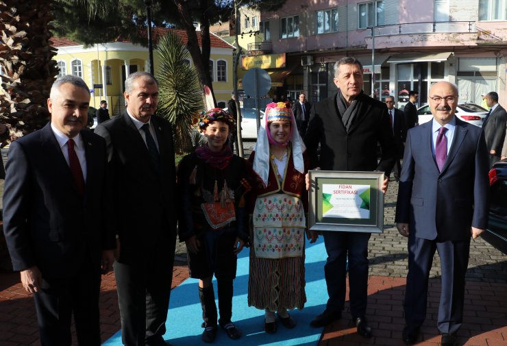 Milli Eğitim Bakanı Selçuk, Aydın'da İl Değerlendirme Toplantısı'na katıldı