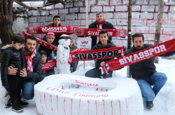 Sivassporlu minik taraftarlardan ilginç tepki!
