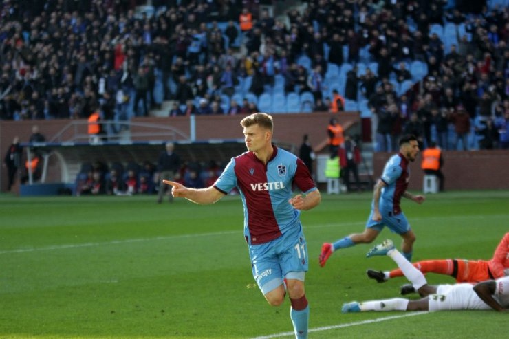 Süper Lig: Trabzonspor: 1 - Sivasspor: 0 (Maç devam ediyor)