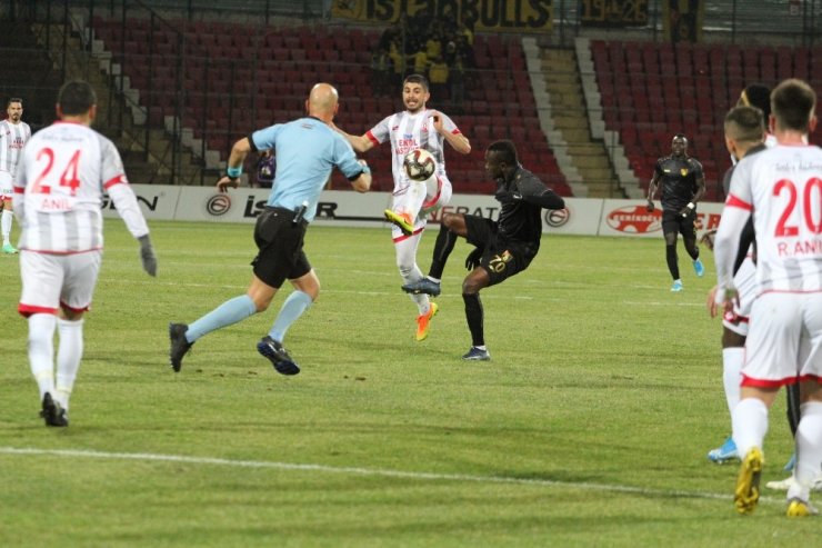 TFF 1. Lig: E.H. Balıkesirspor: 0 - İstanbulspor: 5
