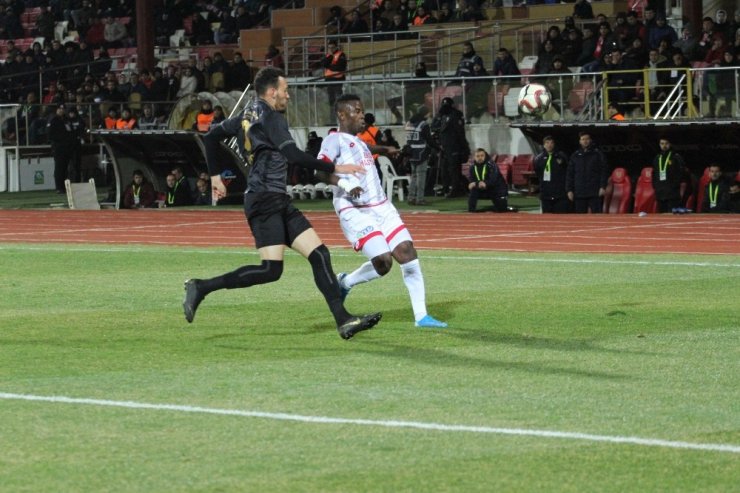 TFF 1. Lig: E.H. Balıkesirspor: 0 - İstanbulspor: 5