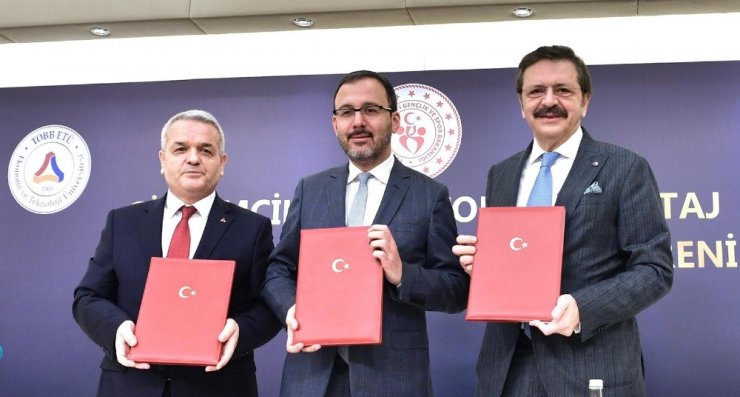 Manisalı genç girişimciler, ’Girişimcilik, mentorluk ve staj iş birliği’ protokol törenine katıldı