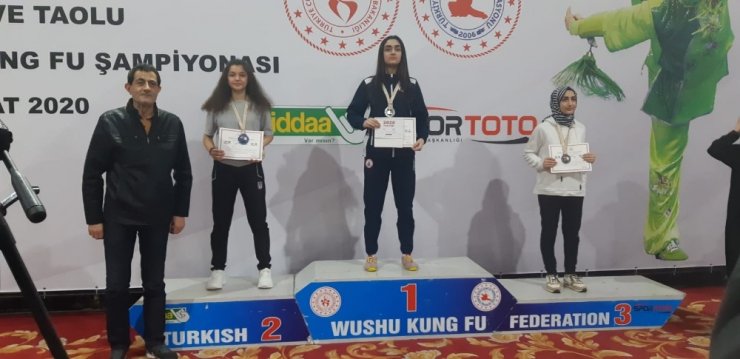 Yunusemreli wushucular Antalya’dan madalyalarla döndü