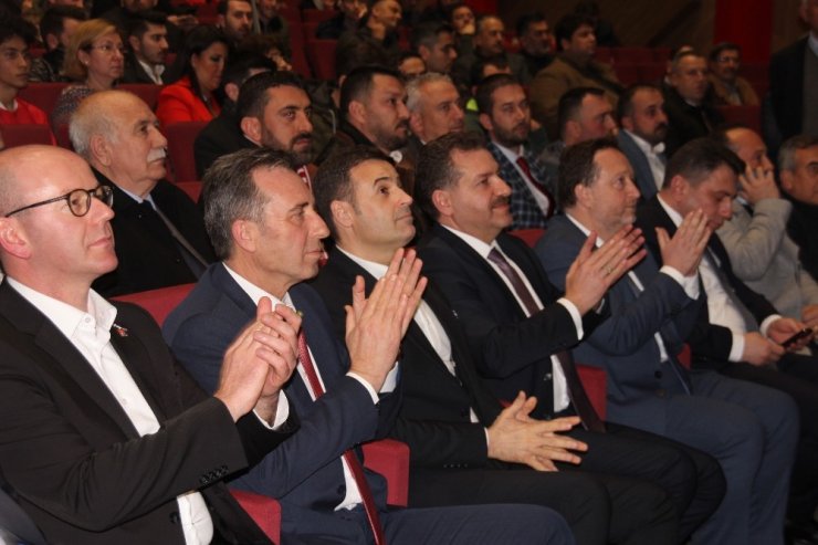 Balıkesirspor, forma gecesinde 17 bin forma sattı