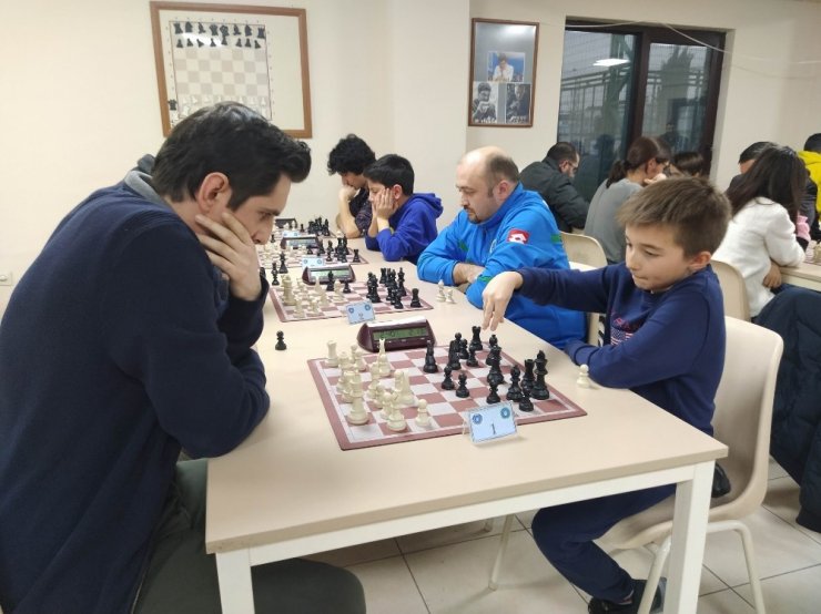 Satrançta Büyükşehir rüzgarı