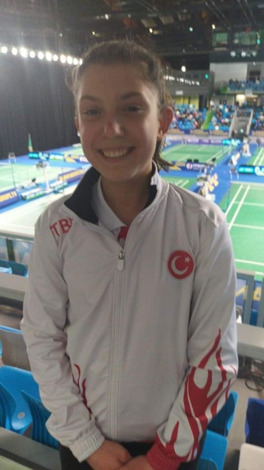 Selendili badminton sporcuları Fransa’dan dereceyle döndü