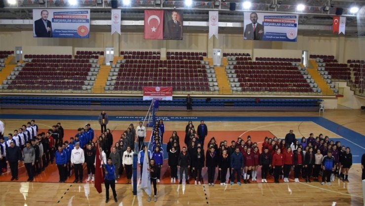 Filede yarı final vizesi alan liseliler belli oldu