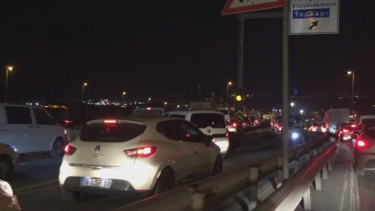 E-5’te geri geri giden araçlar bu kadarına pes dedirtti