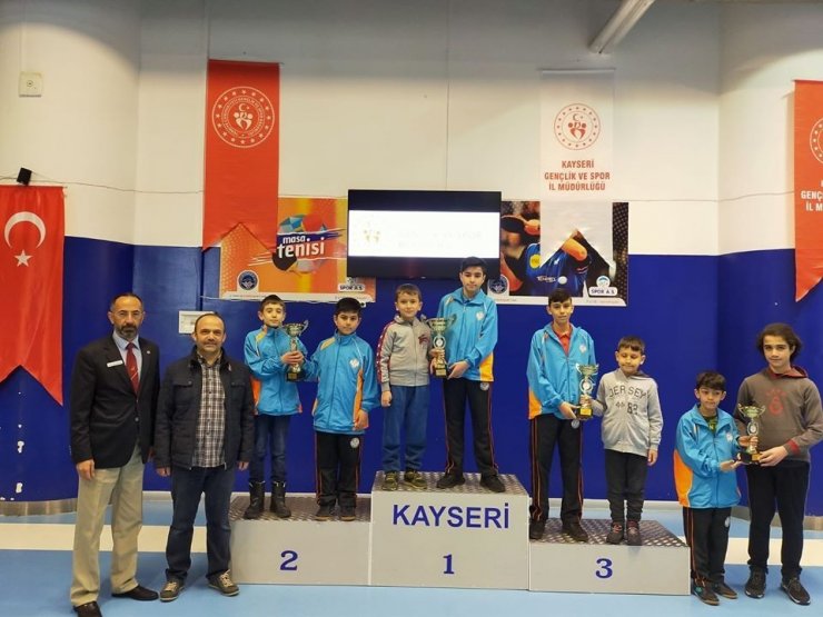 Küçük Raketler İl Birinciliği için yarıştı