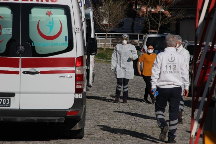 Üniversitede içinde beyaz madde olan zarf paniği