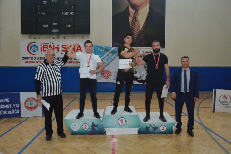 Osmaniye’de Bilek Güreşi Bölge Şampiyonası