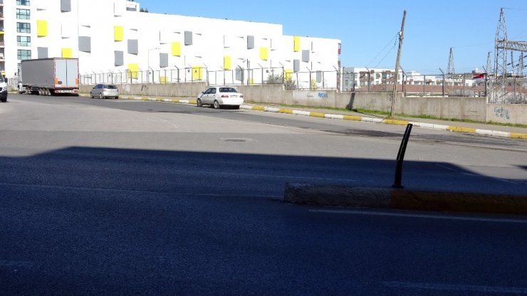 Pendik’te servis minibüsü okula giden çocuğu ezdi