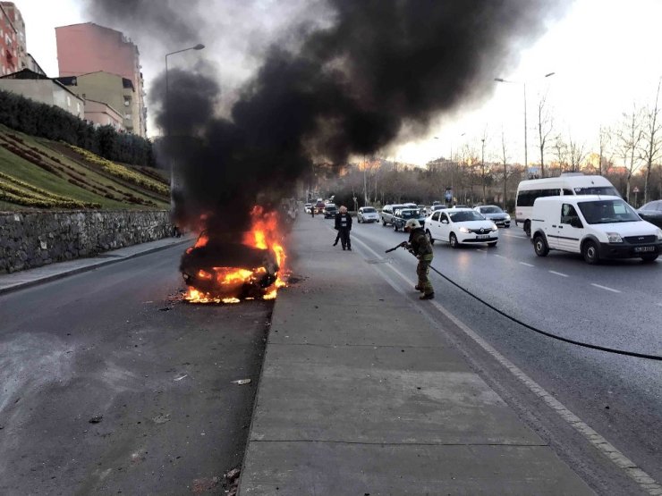 Şişli’de LPG’li otomobil alev alev yandı