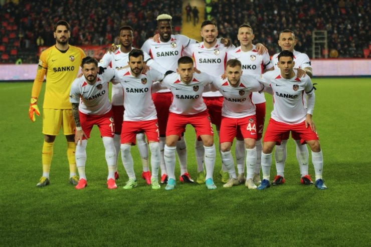 Süper Lig: Gaziantep FK: 0 - Çaykur Rizespor: 0 (İlk yarı)