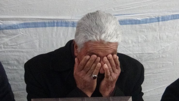 Diyarbakır’da evlat nöbeti tutan baba Melik Aslan evladına kavuştu