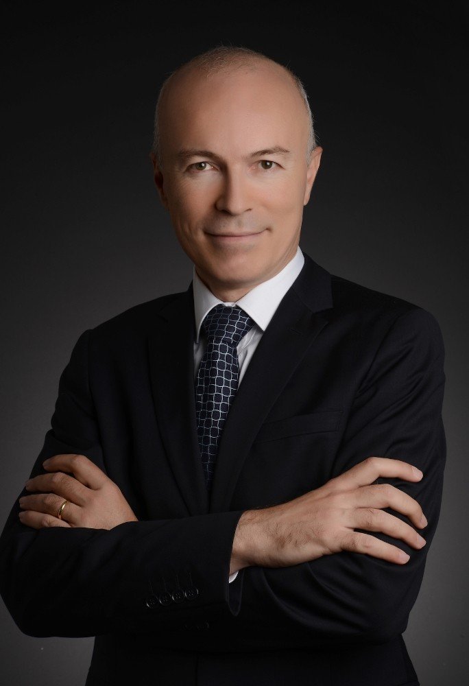 130 bin kişi ücretsiz Maldivler tatiline inandı