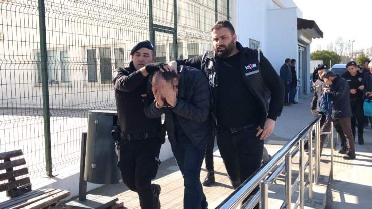 İmza taklidiyle 186 milyonluk vurguna 6 tutuklama