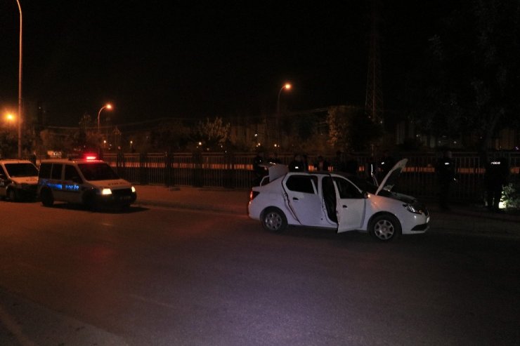 Ehliyetsiz sürücü polisten 5 kilometre kaçabildi