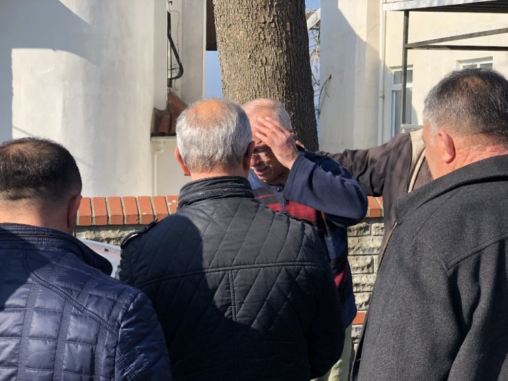 Araba içinde ölü bulundu