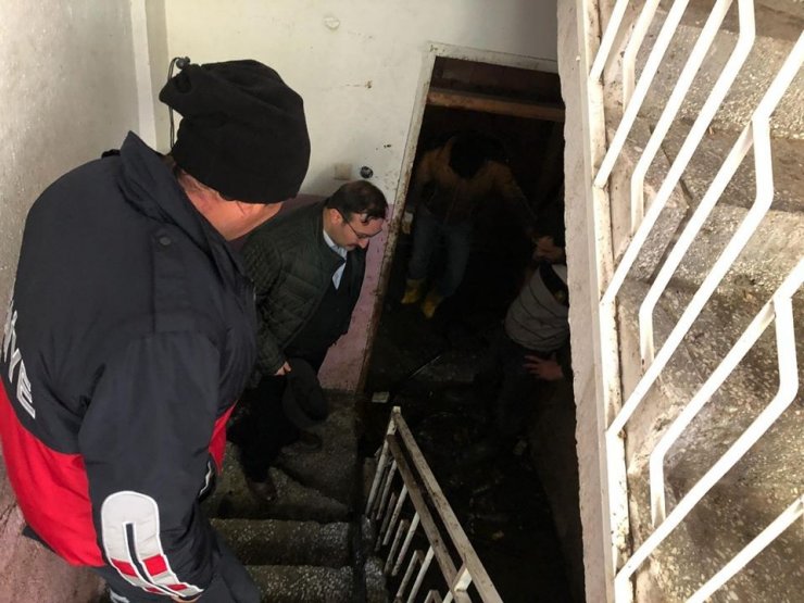 Su kaçağı vatandaşları mağdur ediyor