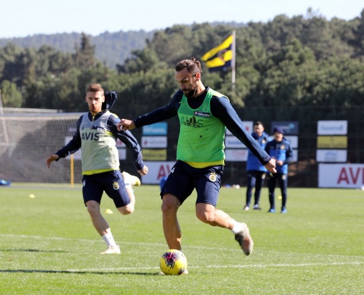Fenerbahçe’de derbi hazırlıkları devam etti