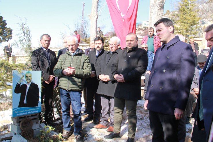 Fikret Ünlü mezarı başında anıldı