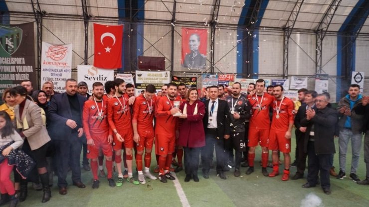 Şampiyon kupasını Hürriyet’in elinden aldı