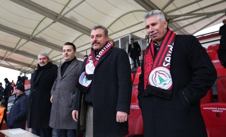 Karaköprüspor Başkanı Kayral açıklamalarda bulundu