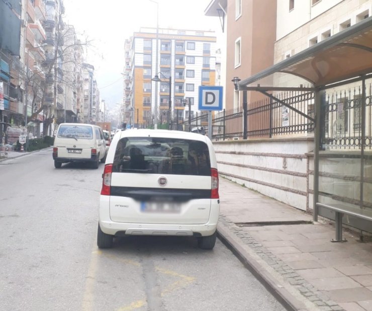 Manisa’da usulsüz parklanmaya 195 bin 228 TL ceza