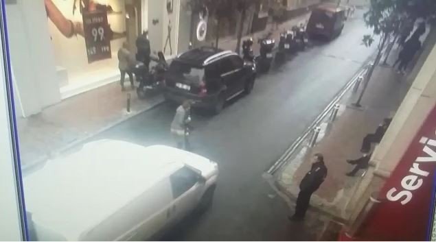 Nişantaşı’nda kavga esnasında kontrolden çıkan araç yaşlı kadını ezdi