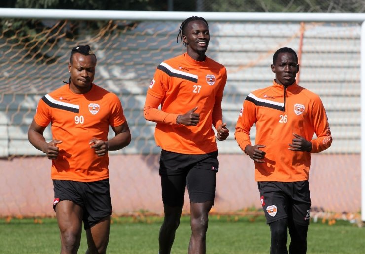 Adanaspor’da Altay maçı hazırlıkları başladı