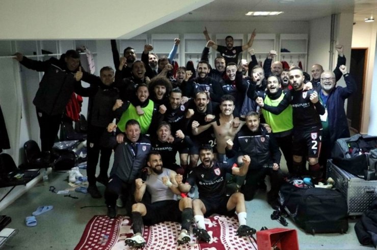 Türkiye profesyonel liglerinin en golcüsü Bahattin Köse
