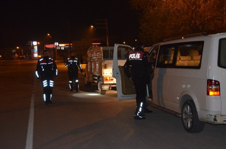 Osmaniye’de polis uygulaması