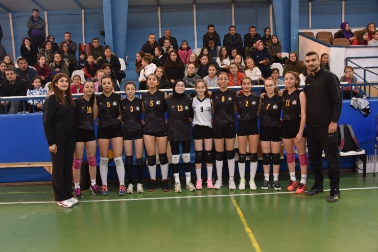 Yıldız Kızlar İl Şampiyonası başladı