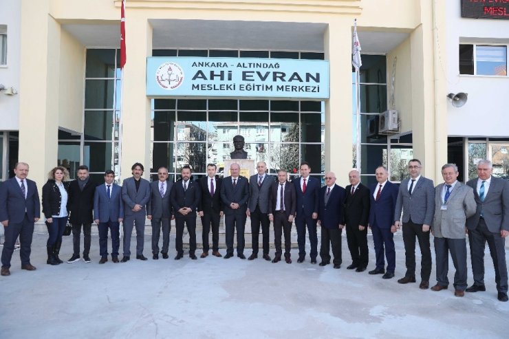 ATO’nun destekleriyle yenilenen çıraklık atölyesi açıldı