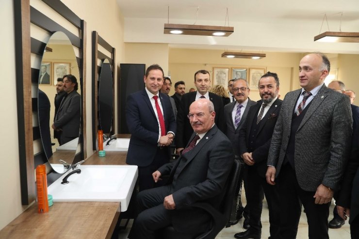 ATO’nun destekleriyle yenilenen çıraklık atölyesi açıldı